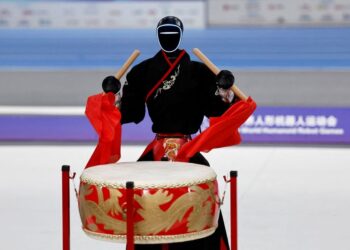 Chinese robot makers ready for Lunar New Year entertainment spotlight