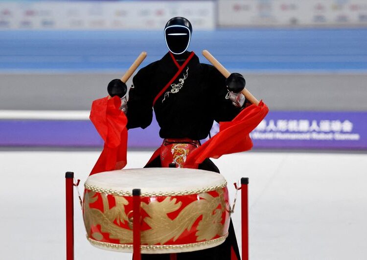 Chinese robot makers ready for Lunar New Year entertainment spotlight