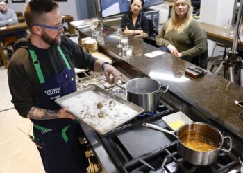 Competition cooking, a new restaurant from RED and 'Shamilton' | Entertainment