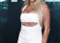 Lindsey Pelas at the "Paradise" TV show season 2 premiere.
