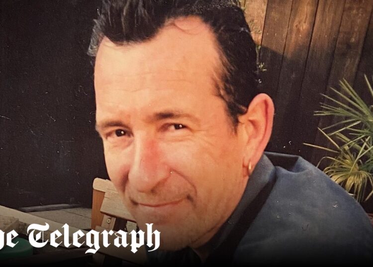 Decorator for Royal family ‘was found hanged after King criticised paint job’