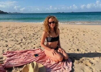 'Dirty Dancing' Star Jennifer Grey Shows She Still Has 'It' In Beach Bikini Pic