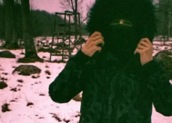 EsDeeKid Keeps It Rocking & Rolling With New Rager ‘Omens’