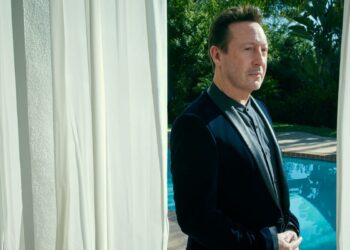 Exclusive Premiere: Julian Lennon Debuts Music Video for Latest Single, the XTC-Inspired Pop-Rock Tune “because…”