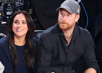 Expert spots sign Prince Harry is uncomfortable with Meghan's posing | Royal | News