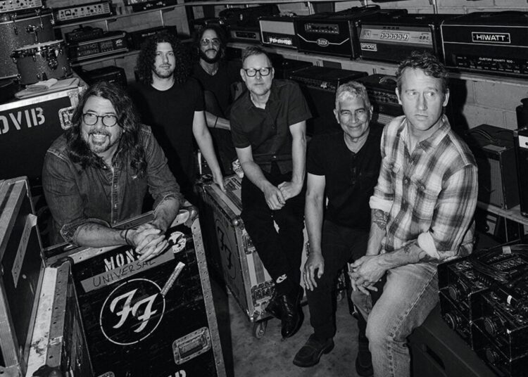 Foo Fighters - 2025 - Elizabeth Miranda