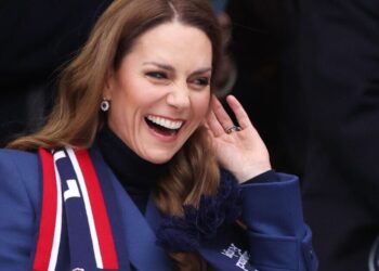 'Glowing' Princess Kate at Twickenham as royal puts Andrew arrest behind her | Royal | News