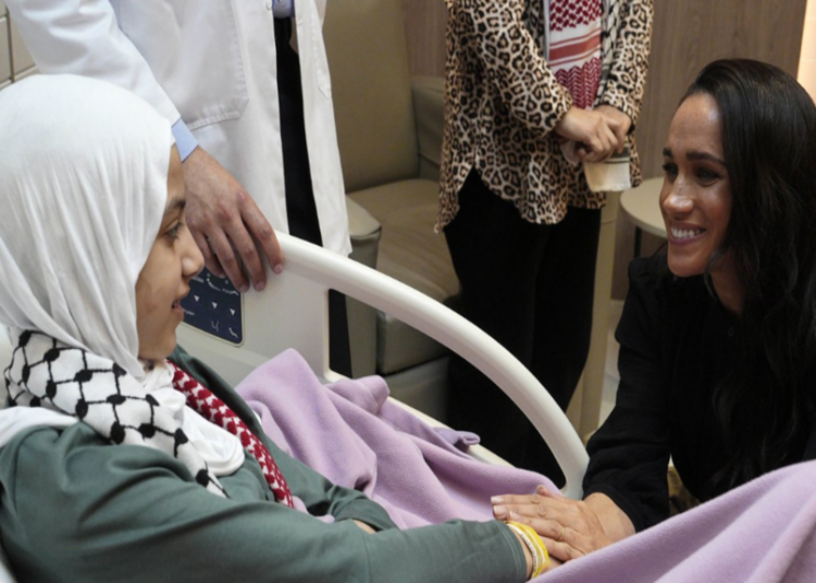 Harry and Meghan visit refugee camp as part of Middle East trip - BBC