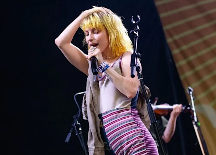 Hayley Williams Unveils New Indie-Grunge Project Power Snatch with Four Songs