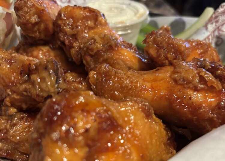 How to get free wings, discounted pizza