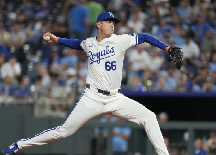 James McArthur returns to Royals after rare injury & allergy