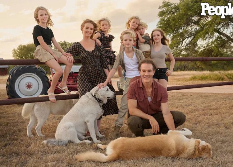 A photo of James Van Der Beek, his wife Kimberly and their six kids taken in 2024 Peter Yang