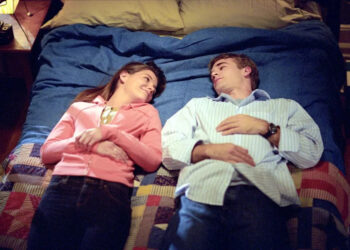 Katie Holmes and James Van Der Beek on 'Dawson's Creek' Everett Collection