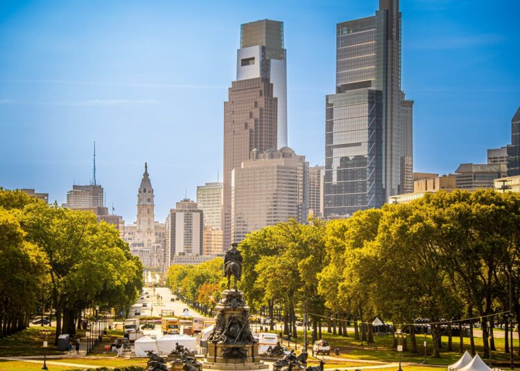 LOVE Park Welcomes Visitors With Art, Entertainment