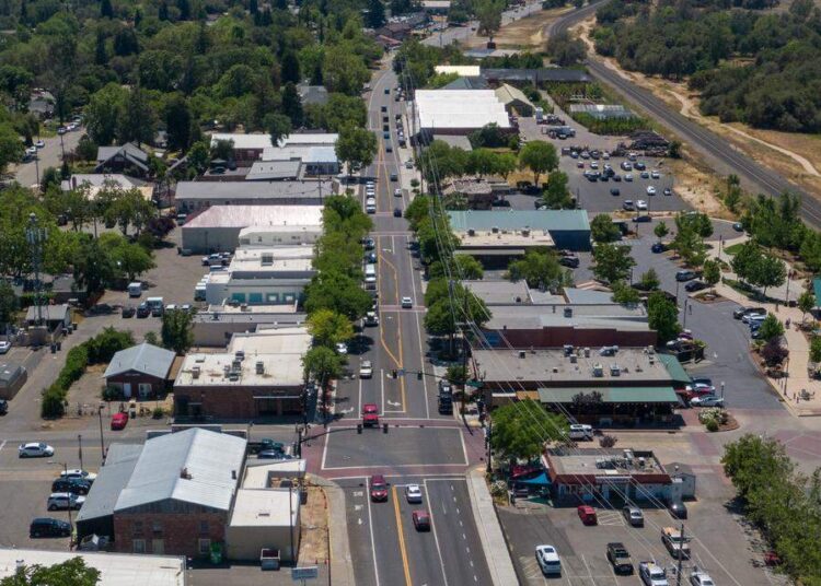 Loomis considers entertainment zone on Taylor Road