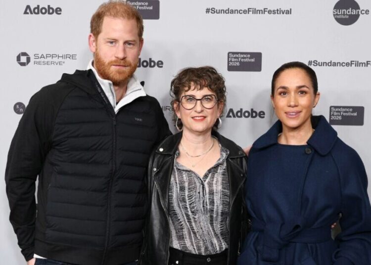 Meghan Markle's body language beside Prince Harry gives 1 thing away | Royal | News