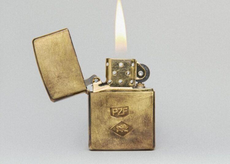 Mumford & Sons finds a new folk rhythm on 'Prizefighter'