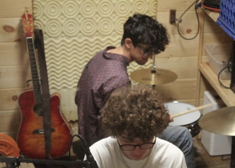 New Music Critique: The Antennas