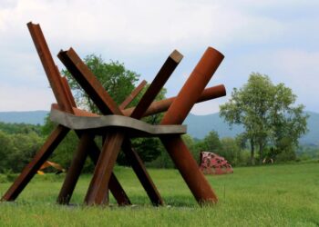 New director Robin Schatell to lead Cold Hollow Sculpture Park | Arts / Entertainment