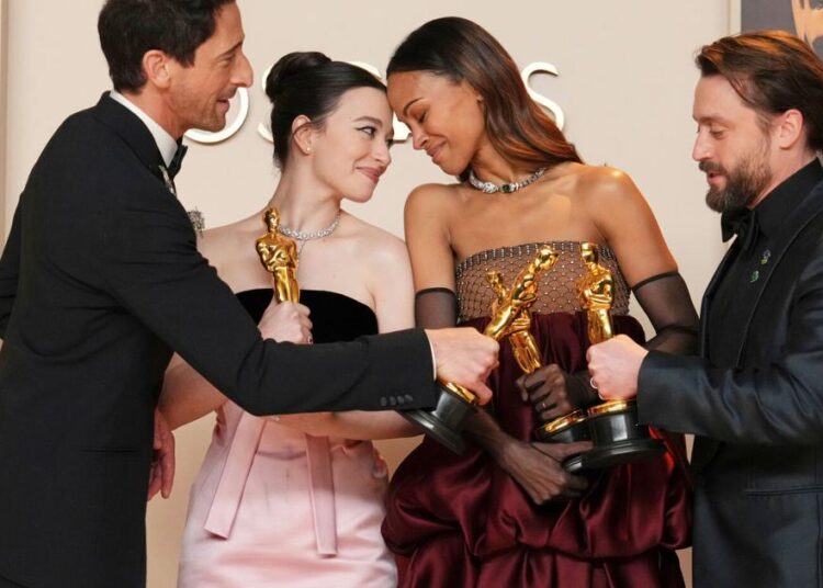Oscars add a star-studded new wave of presenters | Entertainment