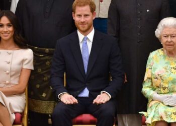 Prince Harry & Meghan Markle Exiting Royal Family Came at Huge Cost — Expert