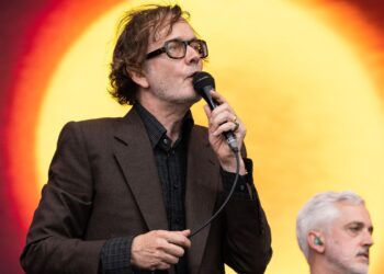 Pulp Share New Song “Begging for Change”