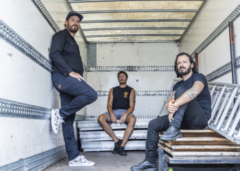 RED SUN ATACAMA: Blasting New Music Video "Summerchild" Out Now!