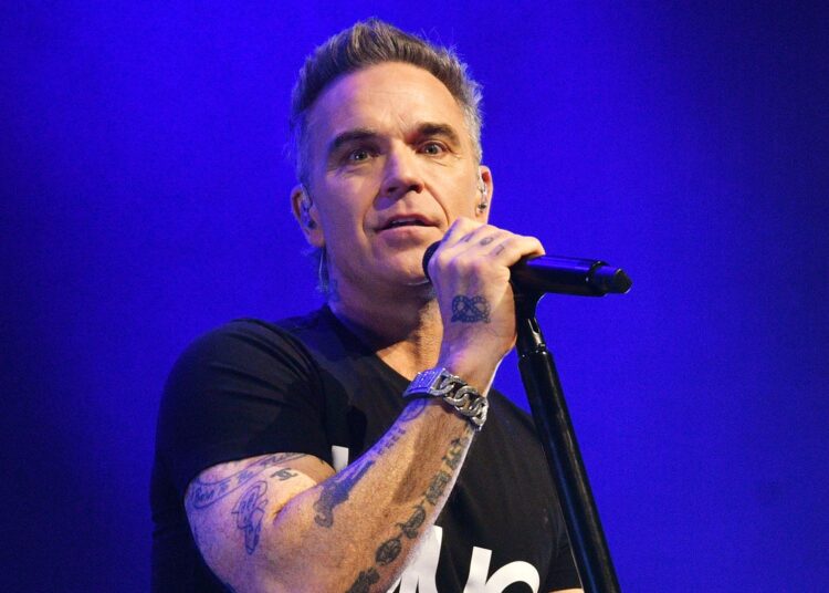 Robbie Williams addresses Take That's Netflix documentary at recent gig