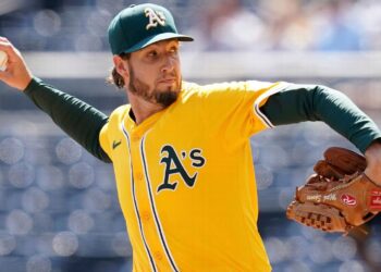 Royals acquire RHP Mitch Spence in trade with Athletics