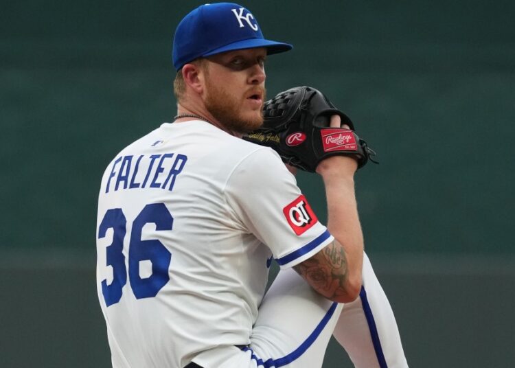 Royals players and their option status