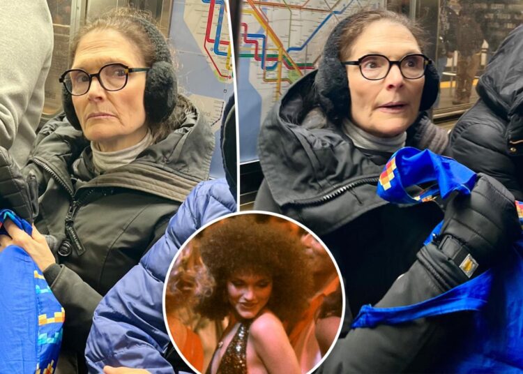 'Scarface' bombshell looks unrecognizable on NYC subway