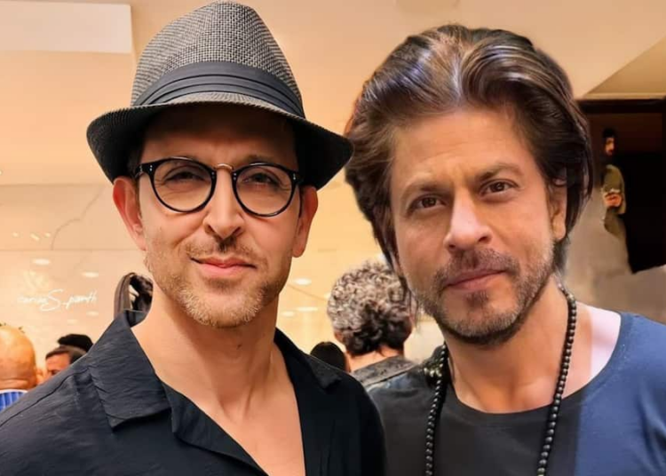 Shah Rukh Khan And Hrithik Roshan Hug At Restaurant, Ending Years Of Rivalry Rumours