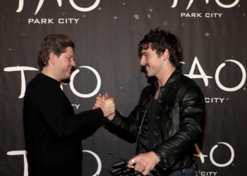 Benson Boone & Jon Schwartz (TAO Group Exec) at TAO Park City (Photo: Courtesy of Tao Group Hospitality)