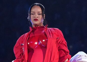 Super Bowl Halftime Costume History