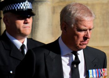The British royal family faces its worst crisis in generations | News