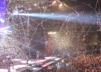 Tours, New Music & Fan Buzz
