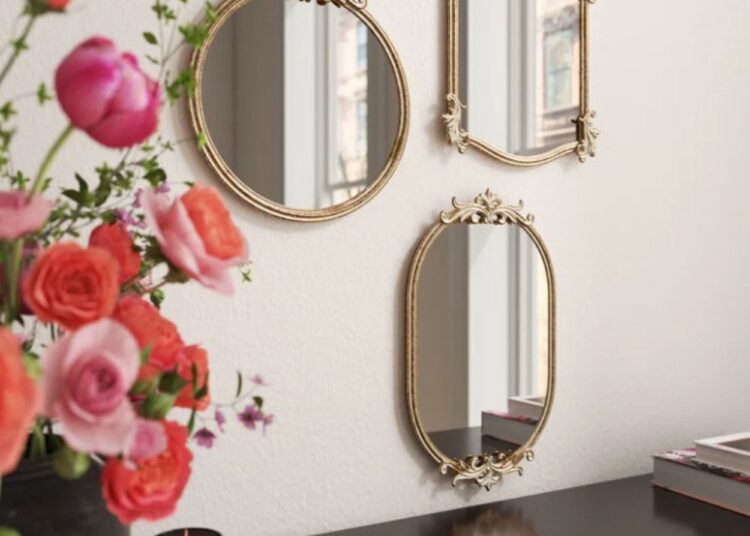 Jeanine Ornate Metal Wall Mirror (Set of 3)