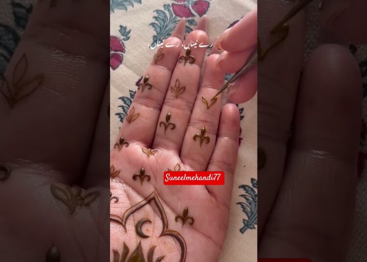 #suneelmehandi77#professional #mehndi #henna #artist#pakistani #mehndi #short video #tren #reelscrea