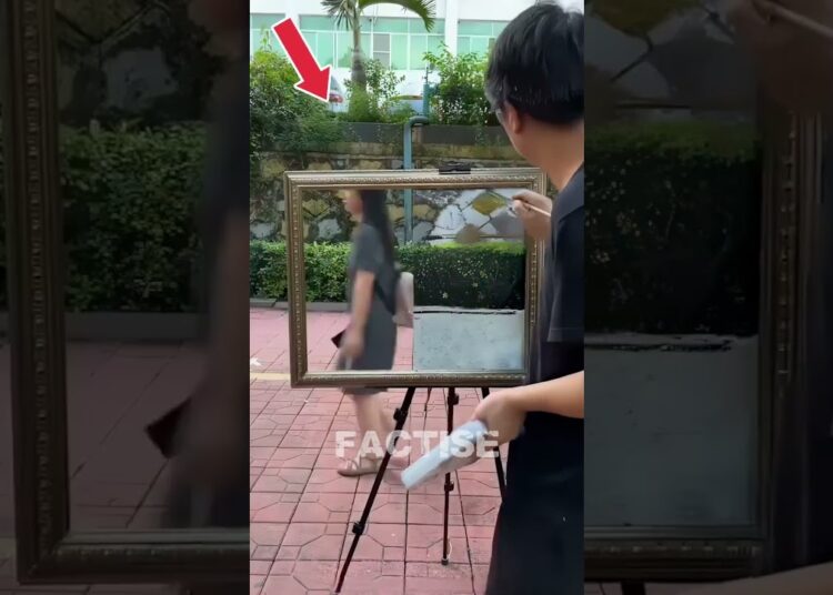 Street Art Into Mystery Puzzle 😱 #shorts #artist #facts