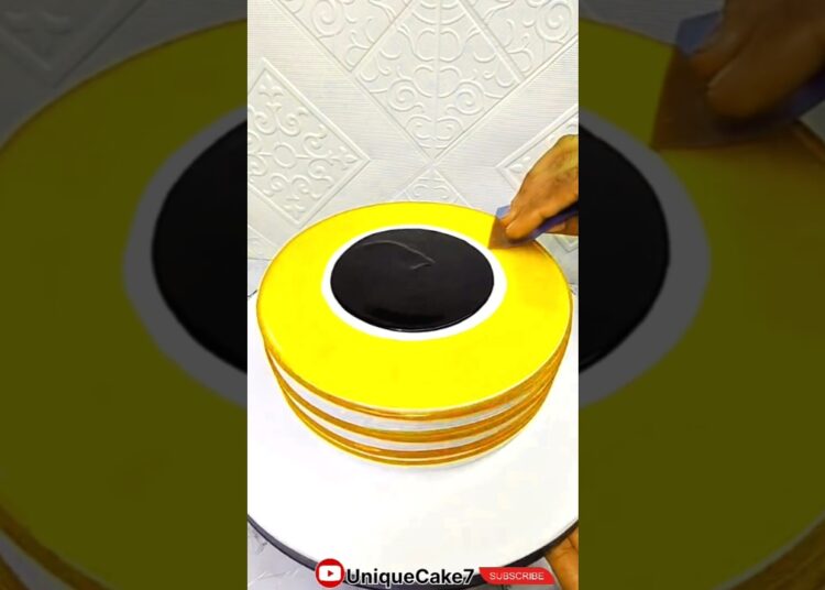 Amazing Simple Cake Decoration || #cake #cakedesign #cakedecoration #cake #pineapplecake #artist