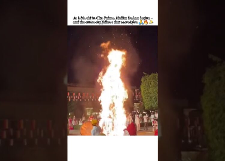 Jaipur’s royal Holika ritual 👑🔥 #shorts