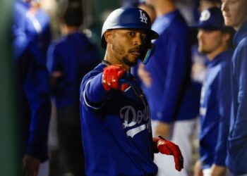 Dodgers shut out Royals in Cactus League night game – Whittier Daily News