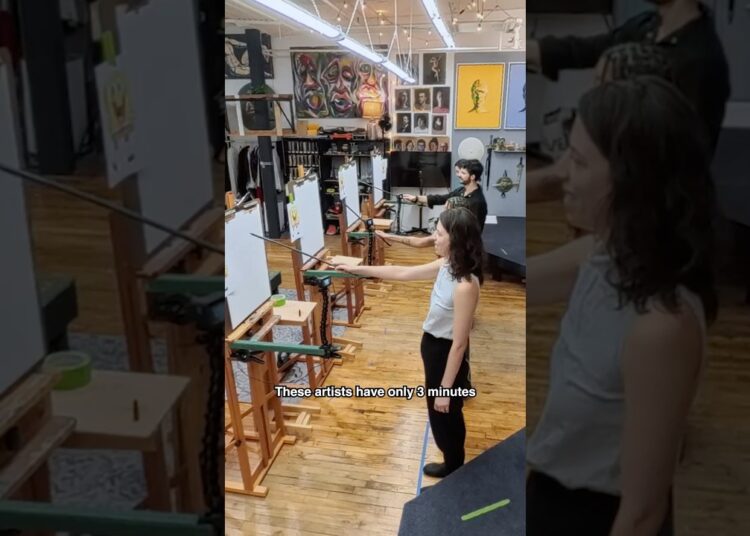 4 Pro Artists vs. Long Handle Pen #art #drawing