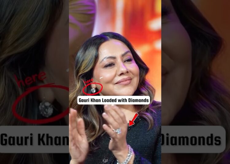 Gauri Khan Diamond Jewellery #gaurikhan #sharukhkhan #diamondjewellery #celebrity