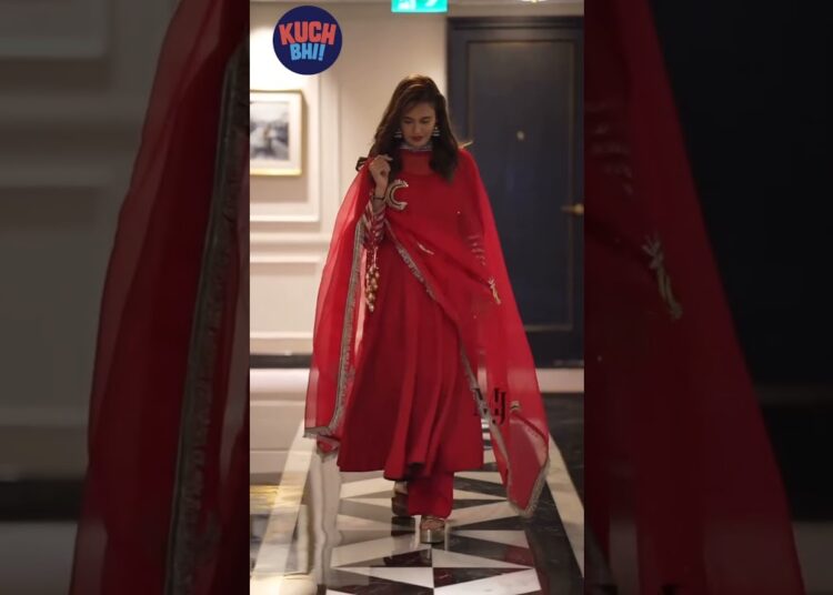 The Red Saree #celebrity #chahatpandey #yuvikachaudhary #shinydoshi #saree