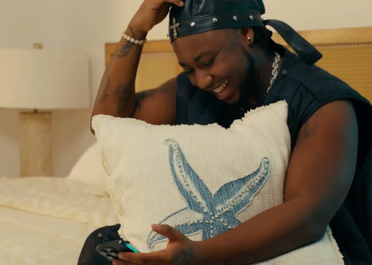 Teddy Hashtag – Ou Banm Lanmou Feat Rutshelle Guillaume ( Official Music Video )
