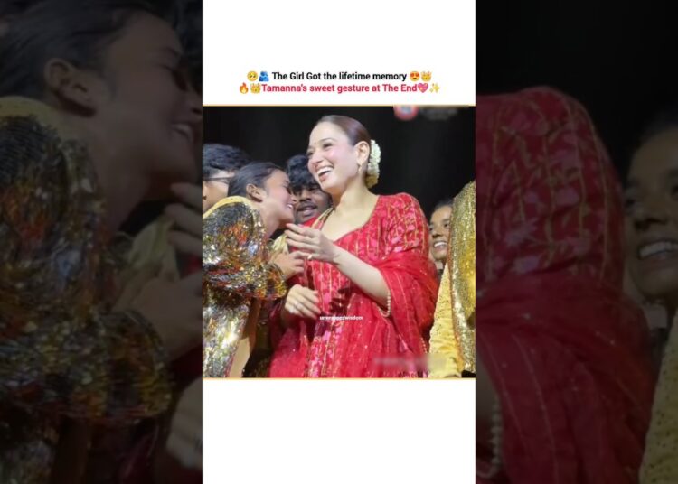 she’s so humble 😍 #unwrappedwisdom #love#gossip #bollywood#viralshort #tamannaahbhatia#actress#dance