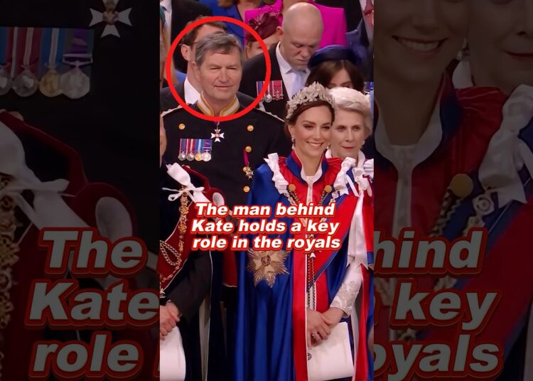 The man behind Kate holds a key role in the royals #princessanne #kate #lawrence #royal