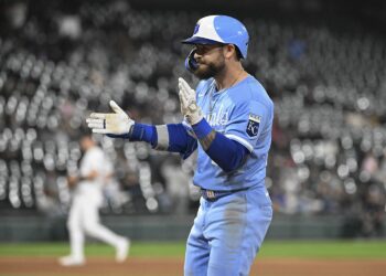 Spring Temperature Check: Who's Hot and Who's Cold in Royals Camp? (Mar 20-Mar 22) - Royals