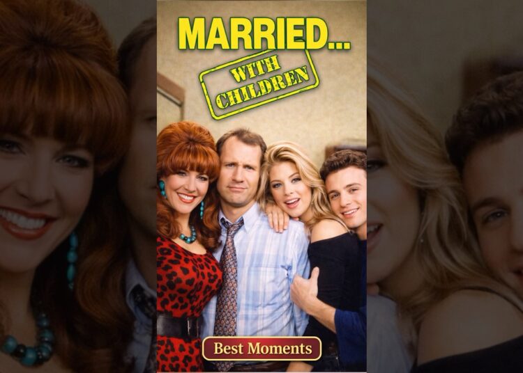 Brenda Meets Peggy & Neighborhood Gossip Sparks Hilarious Chaos 🗞️😂 | Married… with Children